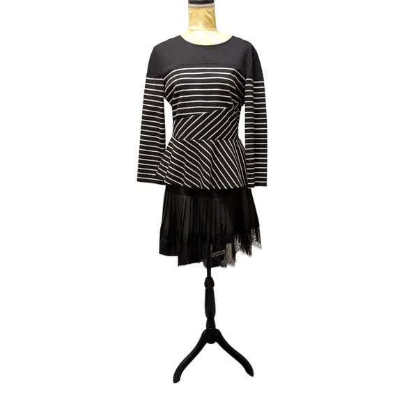 BCBGMaxAzria Black And White Peplum Top. Large. Exposed Back Zip. 3/4 Sleeve. - Picture 2 of 4